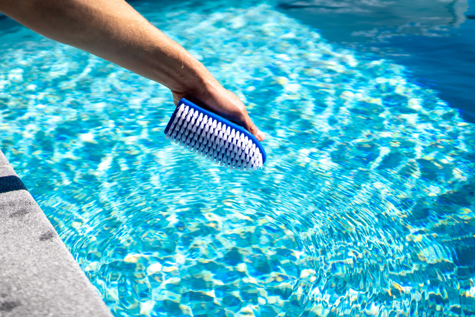 PoolPlaza schoonmaak artikelen solar douches matten en panelen