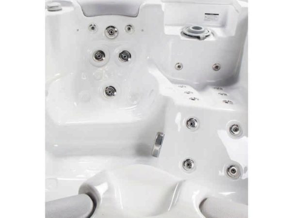 Wellis MyLine Titan spa whirlpool