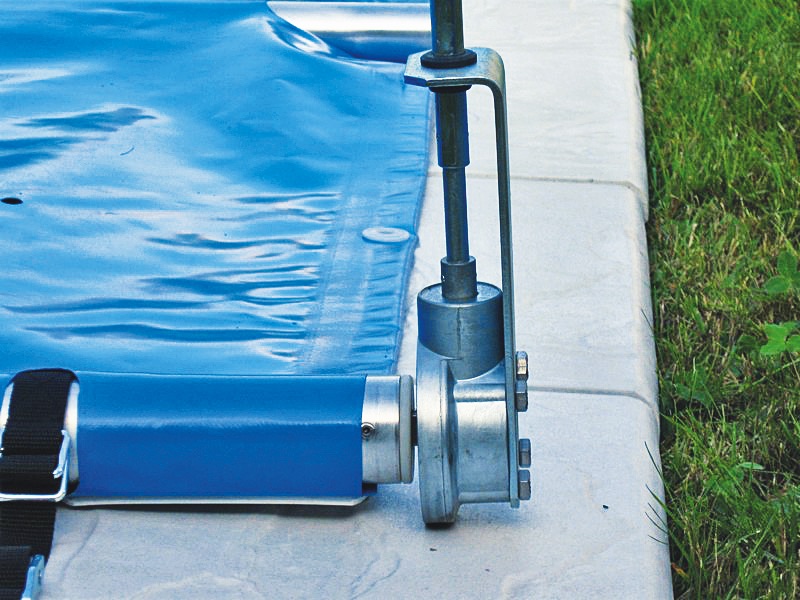 Oprolinstallatie winterafdekzeil - winterafdekking - veiligheidsafdekking - safety cover - stavenafdekking